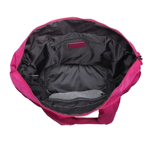 Sol and Selene intuition east west tote Magenta NWT - quilted puffer bag - Picture 4 of 7